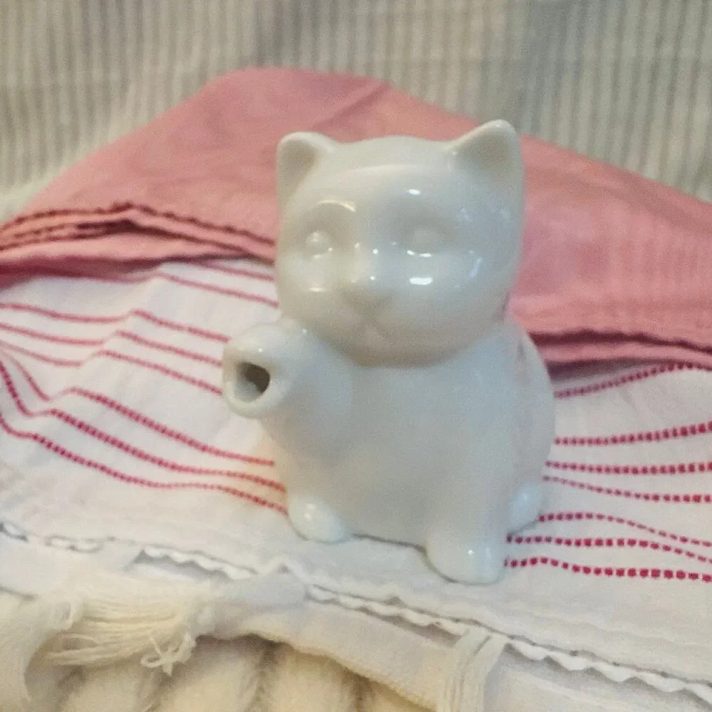 Vintage Ceramic Cat Creamer Pitcher